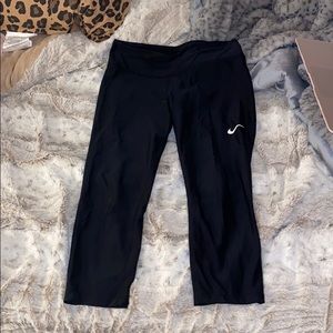 Nike cropped leggings